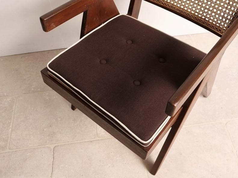 Pierre Jeanneret Easy Chair リプロダクト