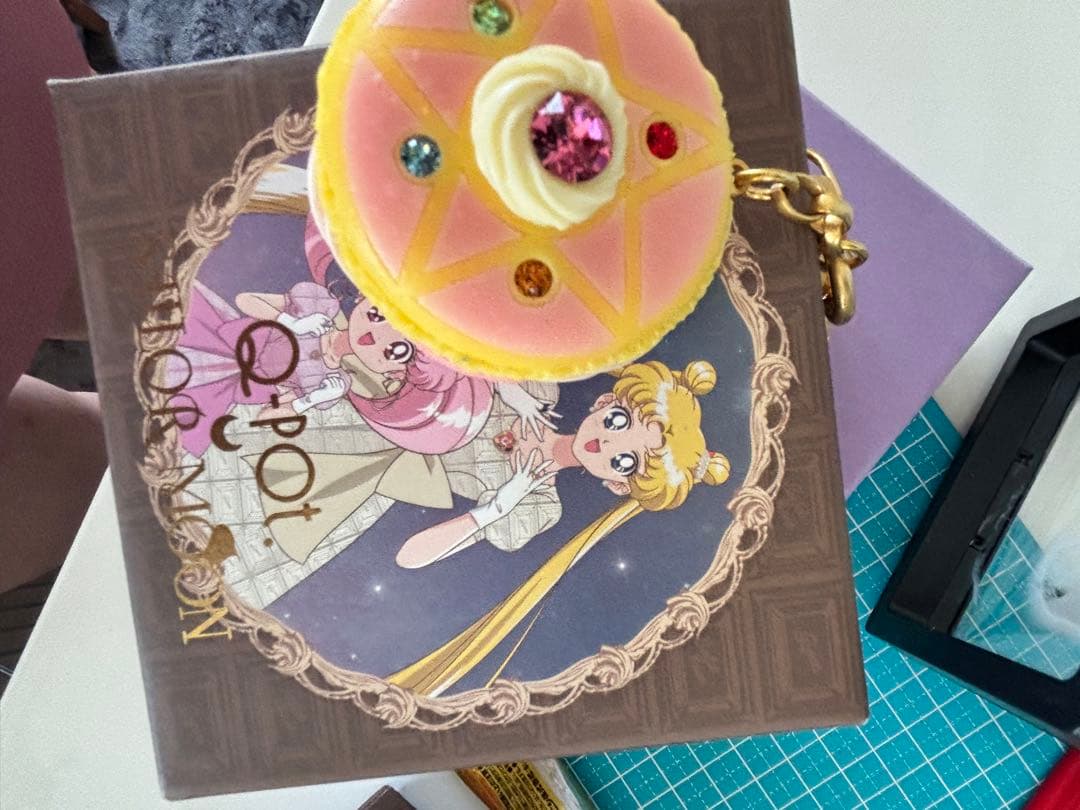 【Q-pot. × セーラームーン コラボ】 コンパクトチャーム キーホルダー