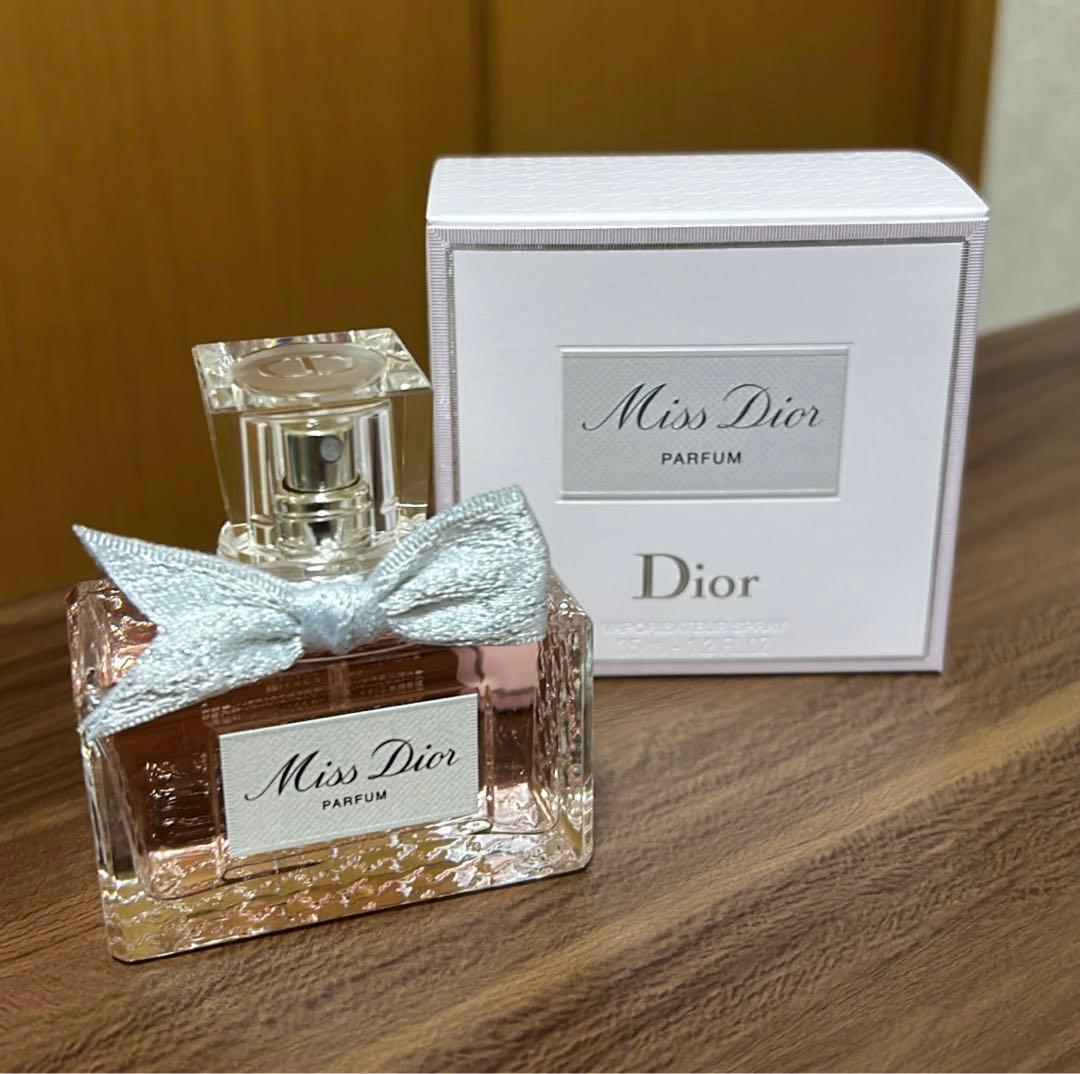 Miss Dior Parfum ギフトボックス付き