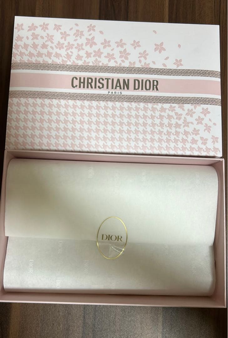 Miss Dior Parfum ギフトボックス付き