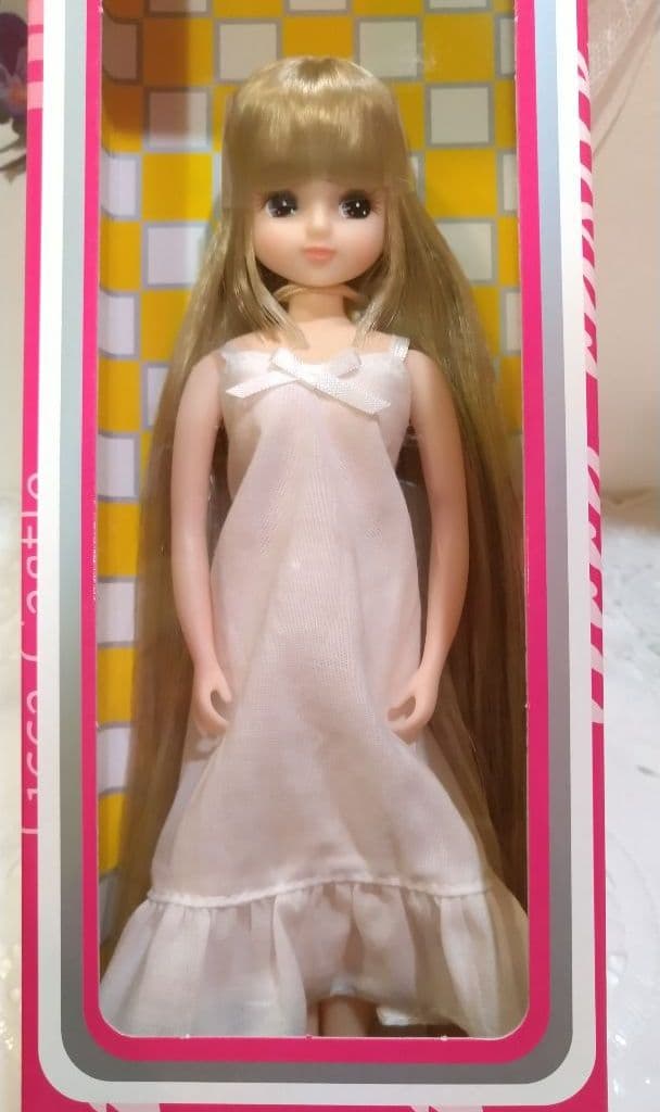 リカちゃんキャッスル リカちゃん 姫カット ロングストレート 新品未開封 レア