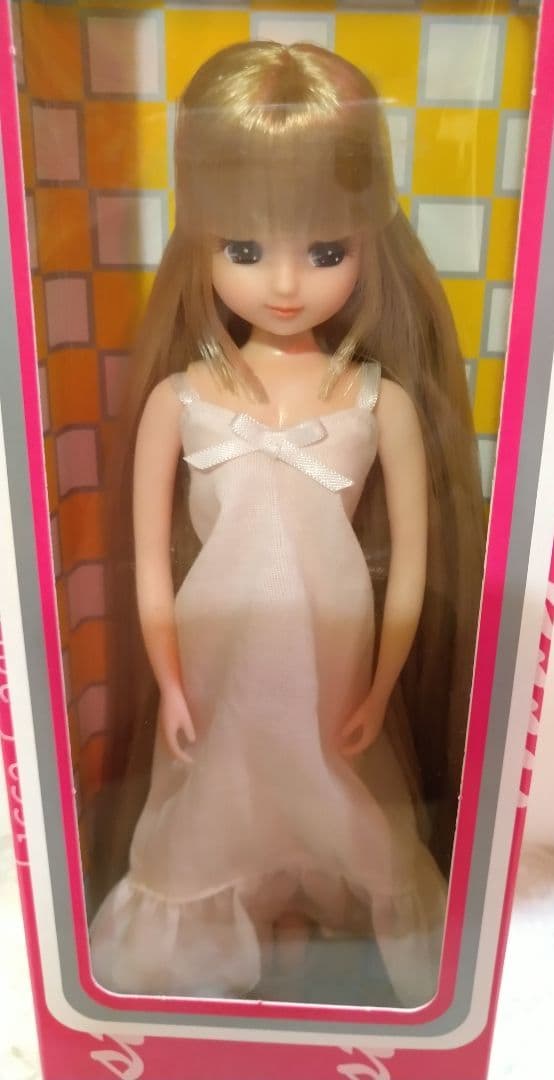 リカちゃんキャッスル リカちゃん 姫カット ロングストレート 新品未開封 レア