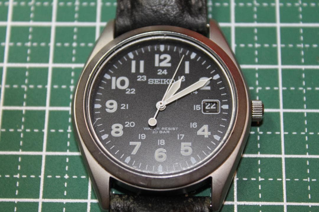 SEIKO 7N42-8260 ミリタリーウォッチ