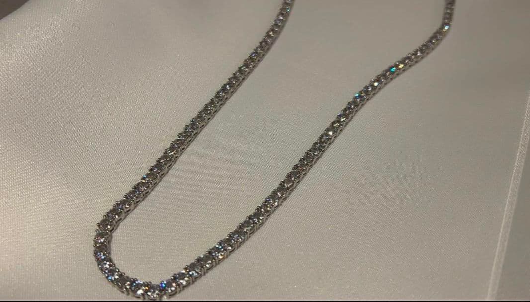 新年　セールテニスネックレス　ハイモデル　限定品　オシャレ