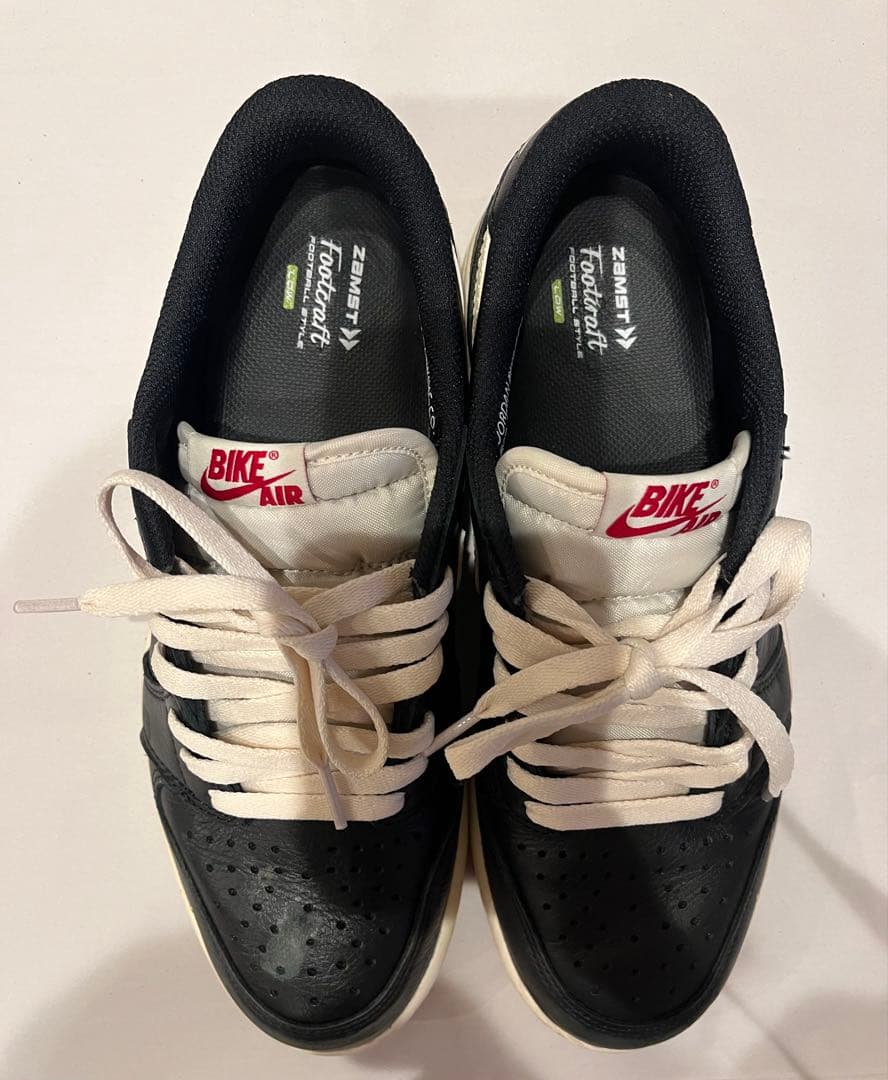 Nike Air Jordan 1 ブラック/ホワイト
