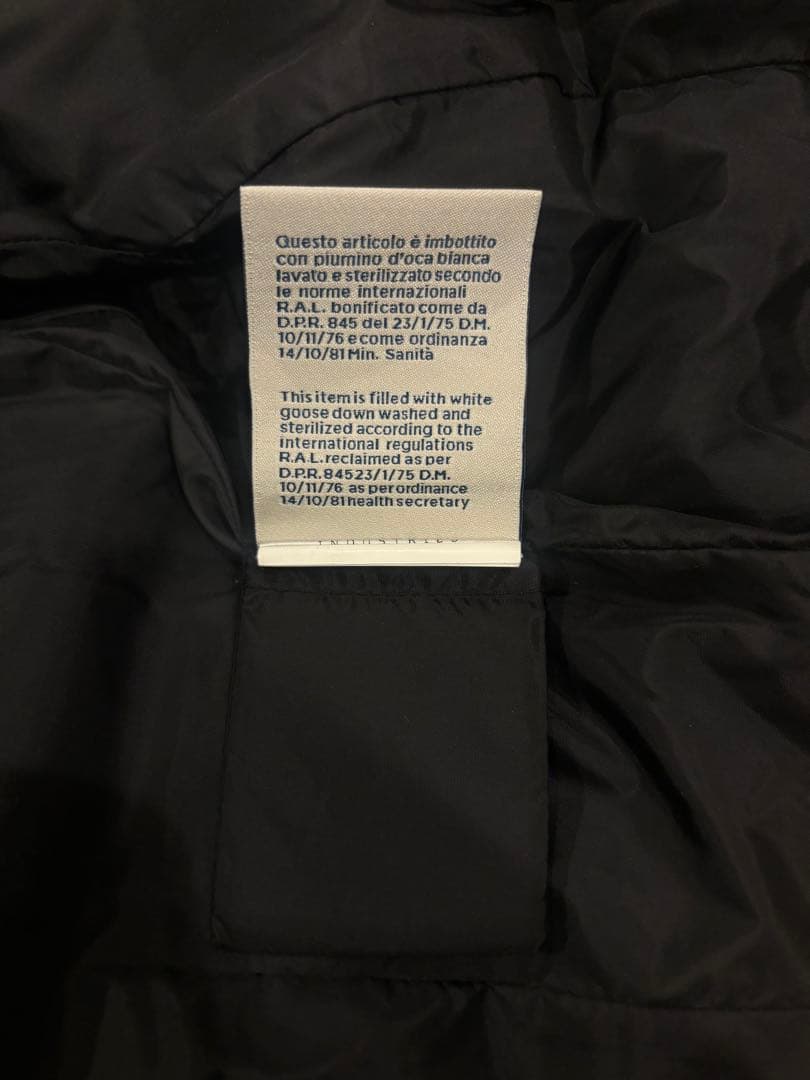 MONCLER 黒 ダウンジャケット ウエストリボン付き