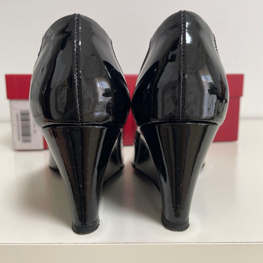 最終価格Salvatore Ferragamo ブラックウェッジヒールパンプス