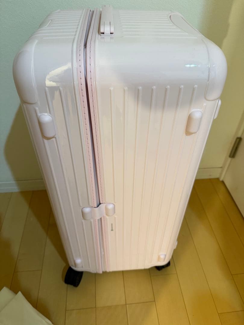 完売RIMOWA ピンク キャリーケース トランク　限定