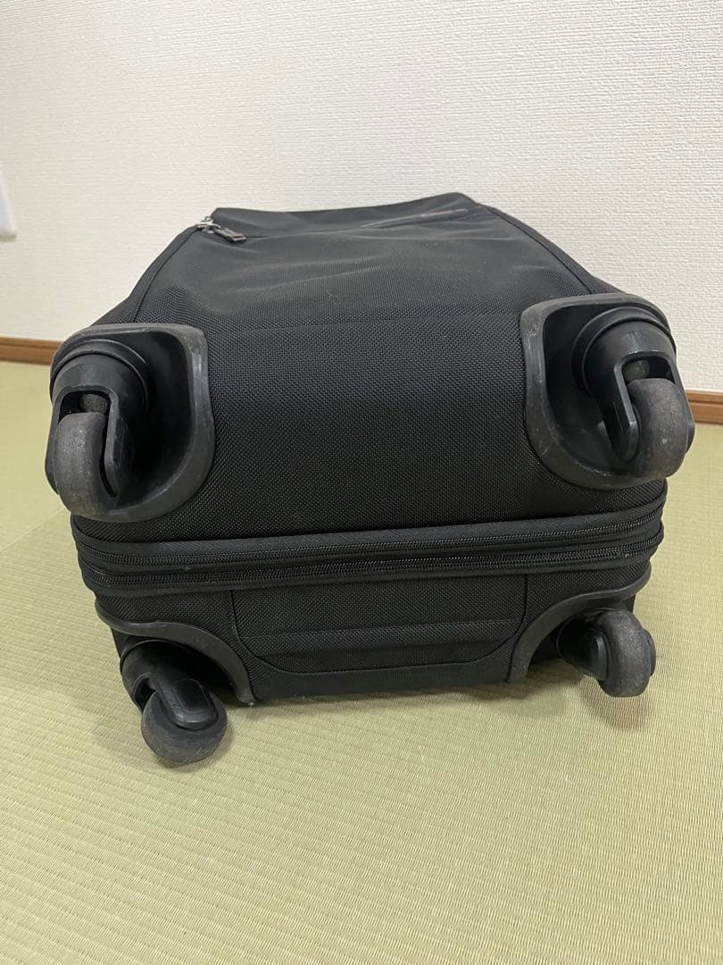 TUMI ブラック キャリーケース 4輪