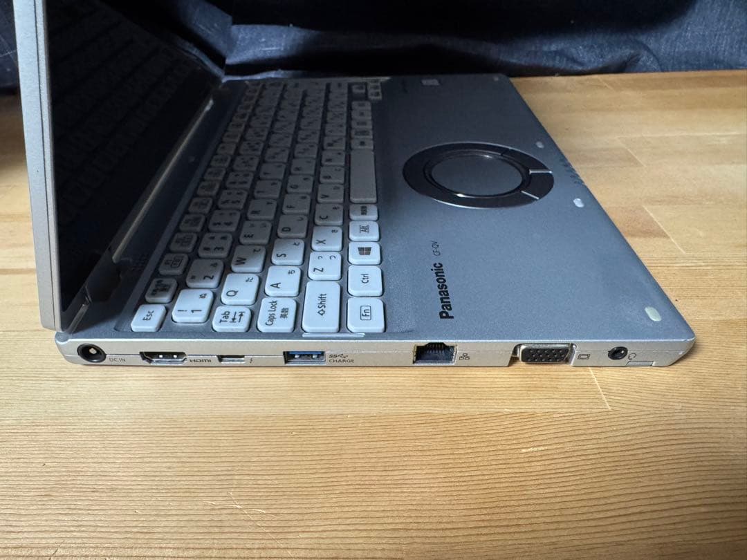 Windowsノート本体 Panasonic Let's note CF-QV8
