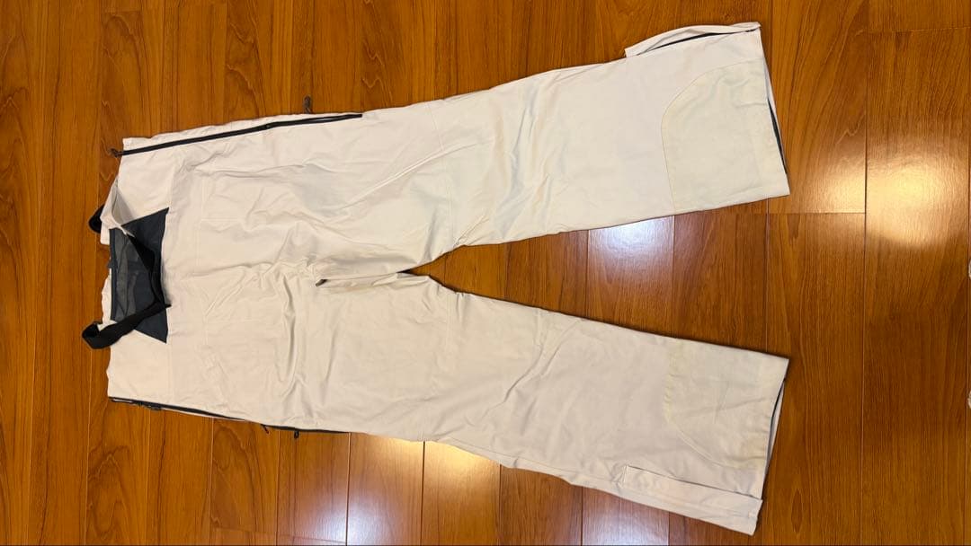 43degreesセットアップ　ホワイト　ビブパンツ ダボっときれます！