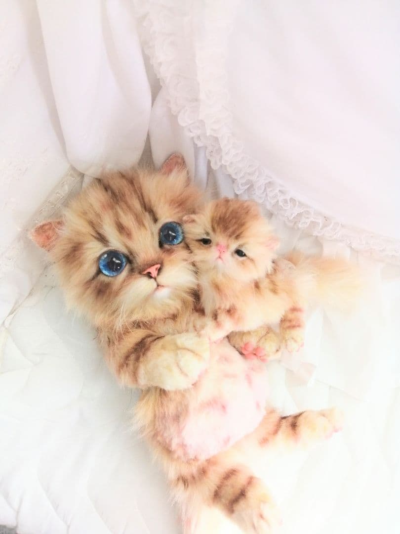 猫ちゃん♡親子♡ママとベビー♡虎柄♡アートドール♡ぬいぐるみ♡かご♡