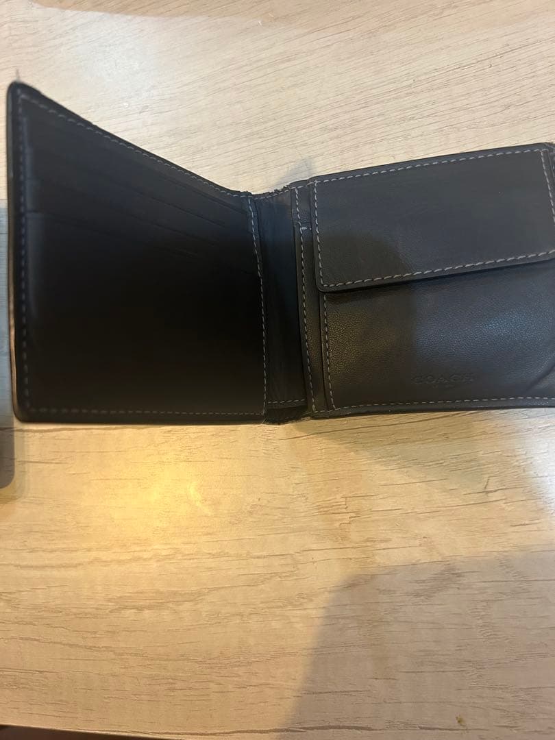 COACH二つ折り財布 紺 レザー