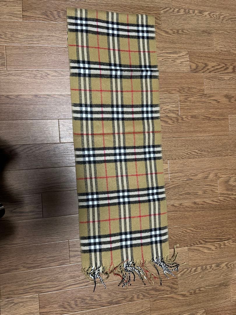 Burberryマフラー　新品　未使用　イングランド製　タグ付き　チェック
