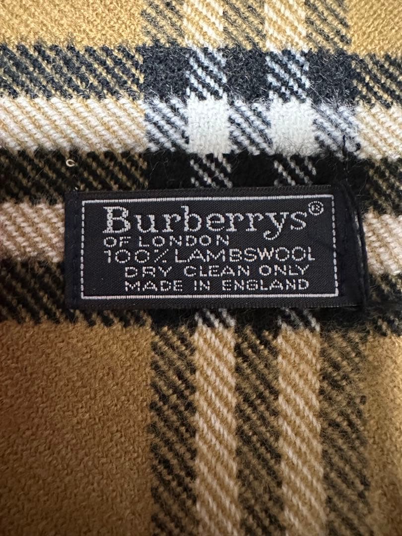 Burberryマフラー　新品　未使用　イングランド製　タグ付き　チェック