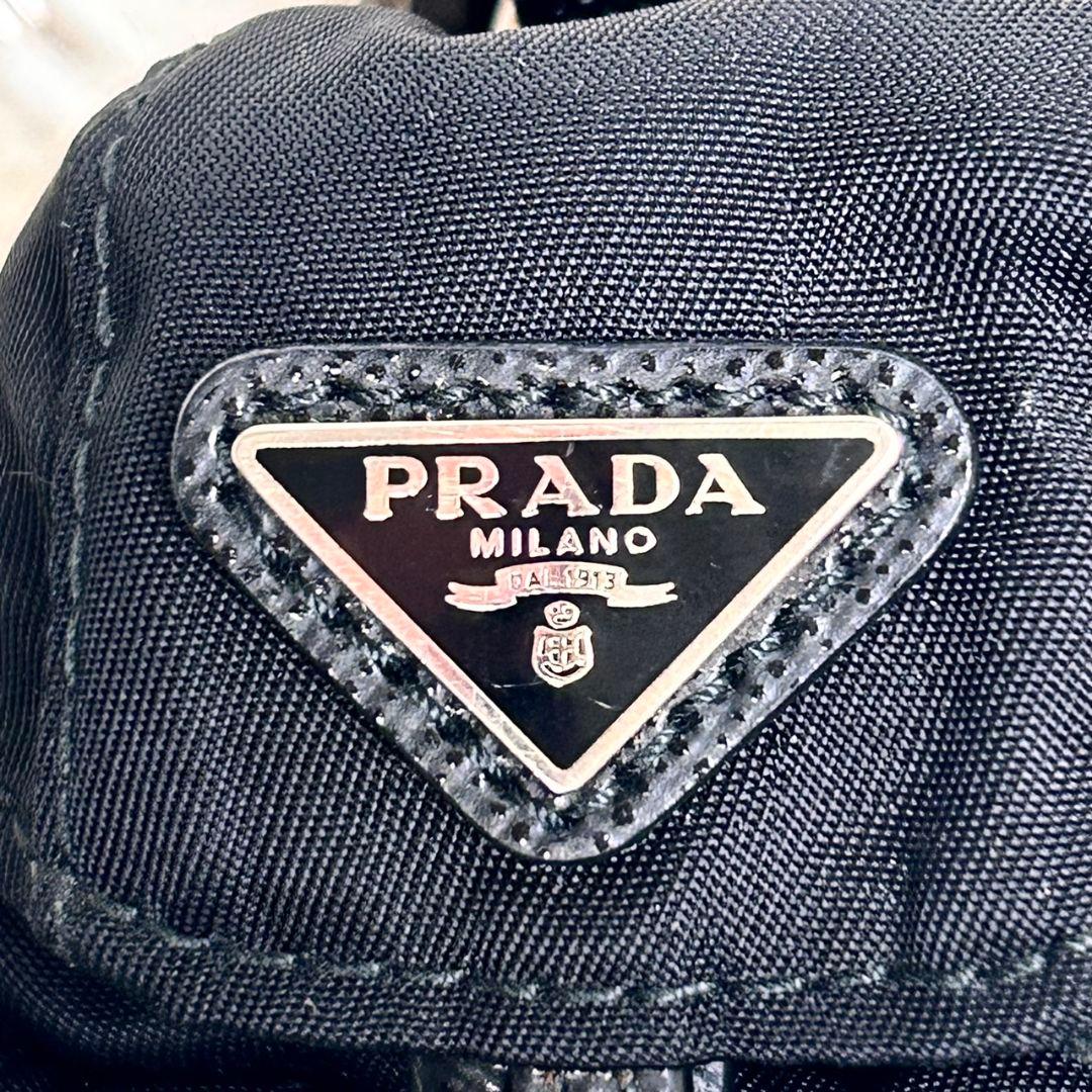 【極美品】PRADA リュック型 キーホルダー バッグチャーム 小物入れ 黒