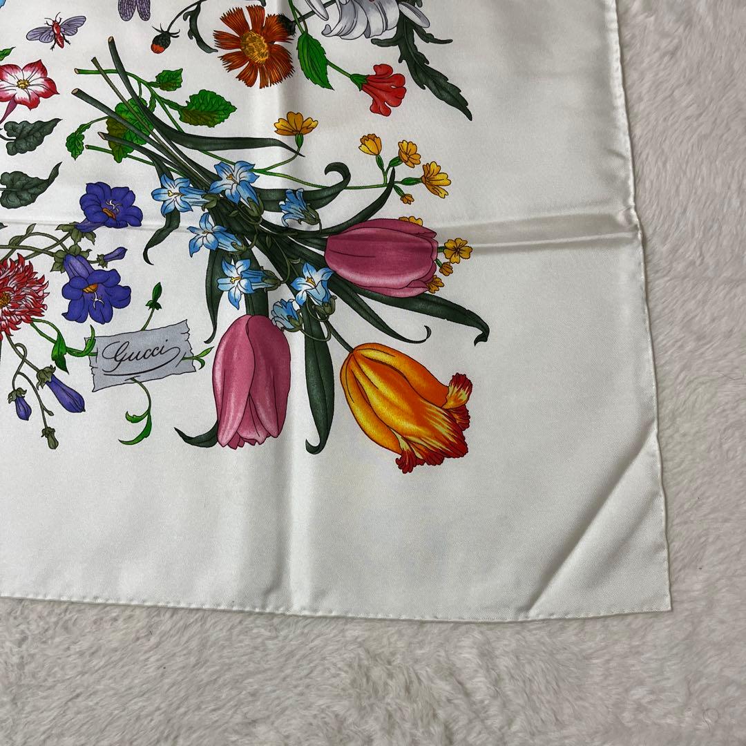 極美品　V.ACCORNERO GUCCI スカーフ　フローラ　蝿　シルク　花柄