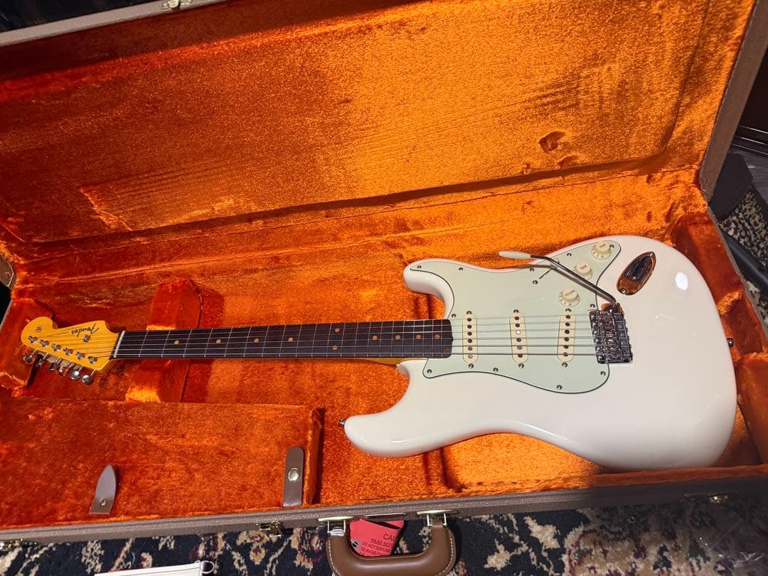本日限定Fender American Vintage II ストラト