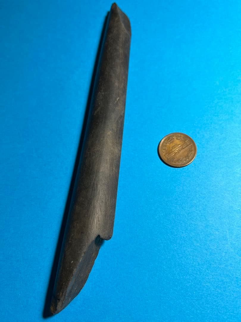 石器　石棒の真ん中　v26