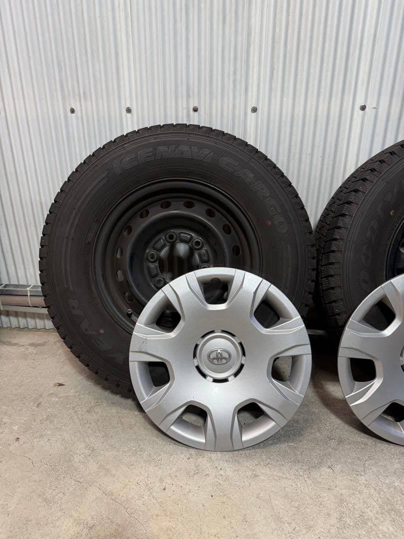 200系ハイエース スタッドレス ノーマルホイール付 195/80R15 LT