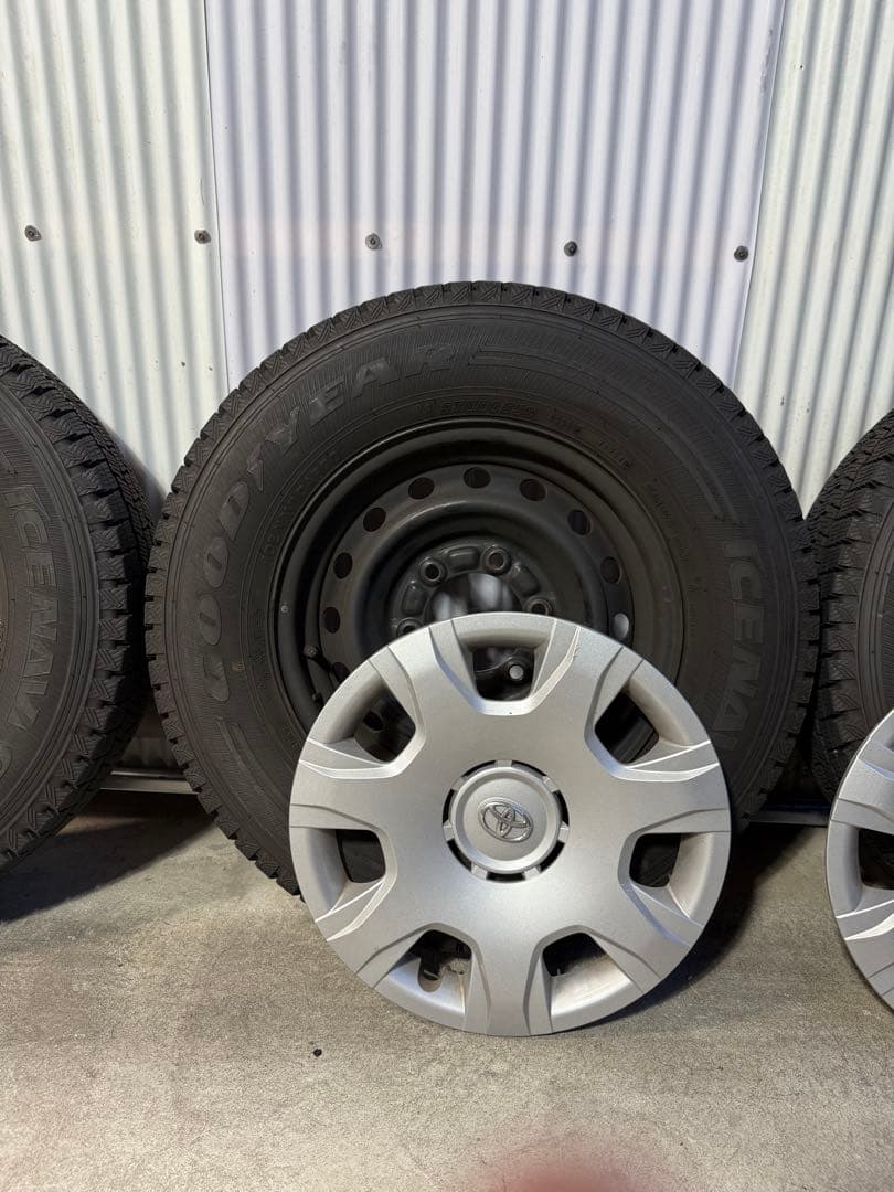 200系ハイエース スタッドレス ノーマルホイール付 195/80R15 LT