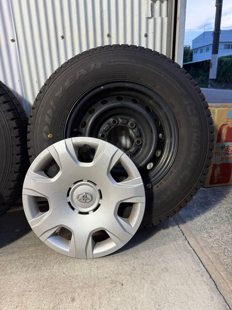 200系ハイエース スタッドレス ノーマルホイール付 195/80R15 LT
