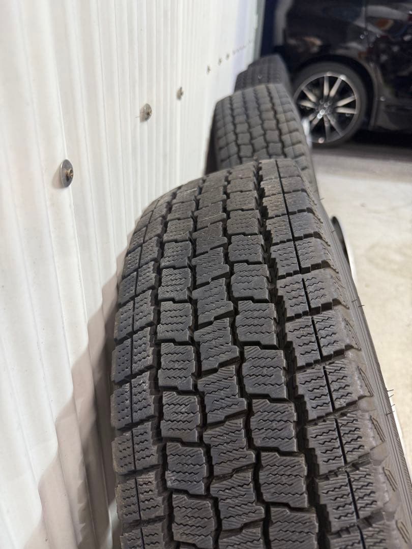 200系ハイエース スタッドレス ノーマルホイール付 195/80R15 LT