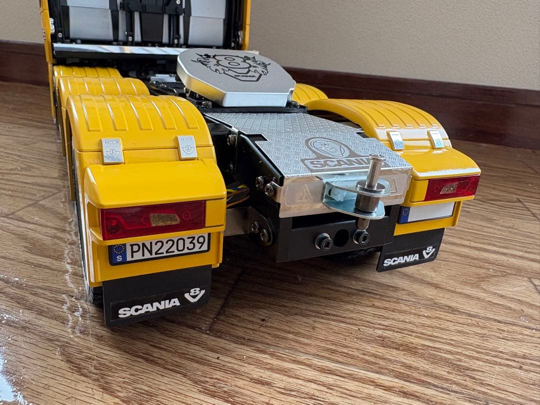 タミヤ　1/14RC スカニア 770 S 8x4/4 フルオペ