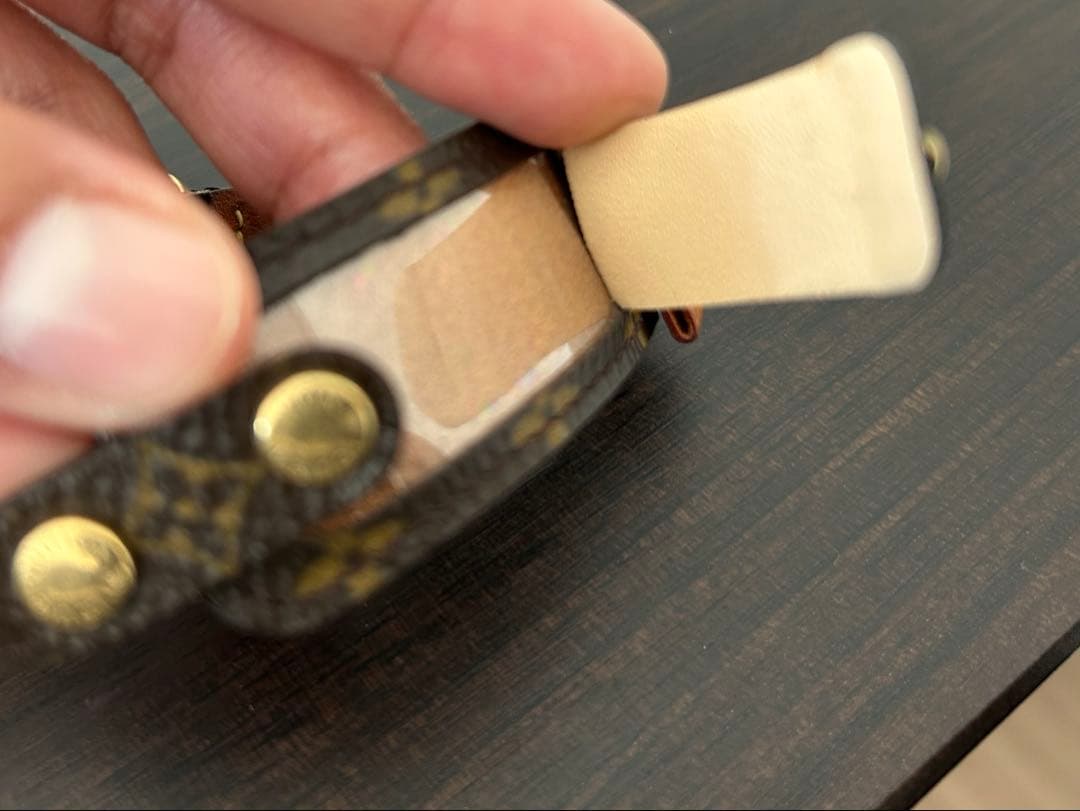 Louis Vuitton ブラウンレザー リボンブレスレット