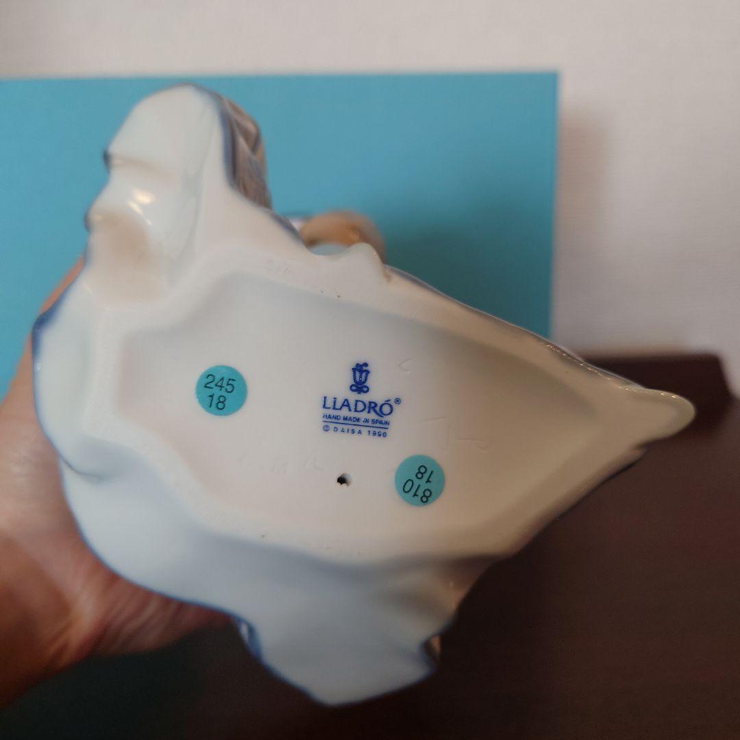 LLADRO　リヤドロ　 少女の陶器置物　箱あり