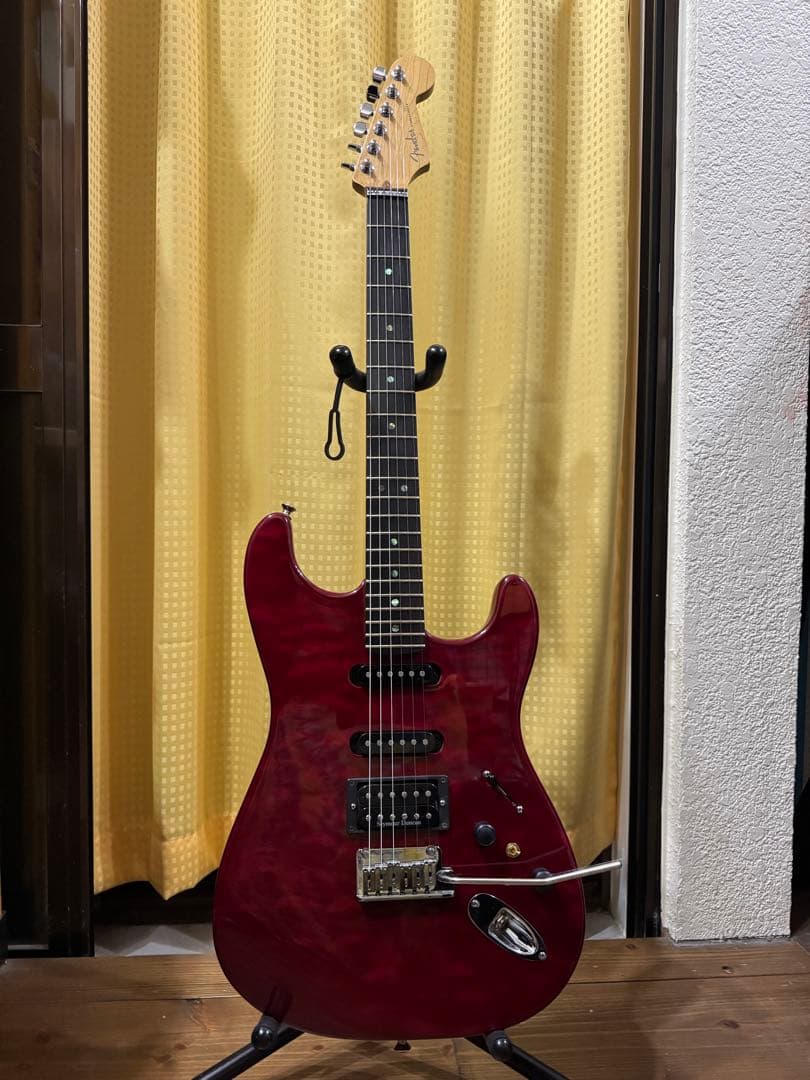 最終。Fender USA American Deluxe Strato QMT
