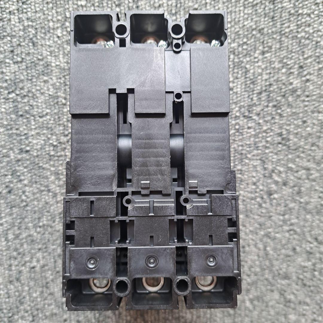 日立漏電遮断器　EXK125-C 3P60A　30mA