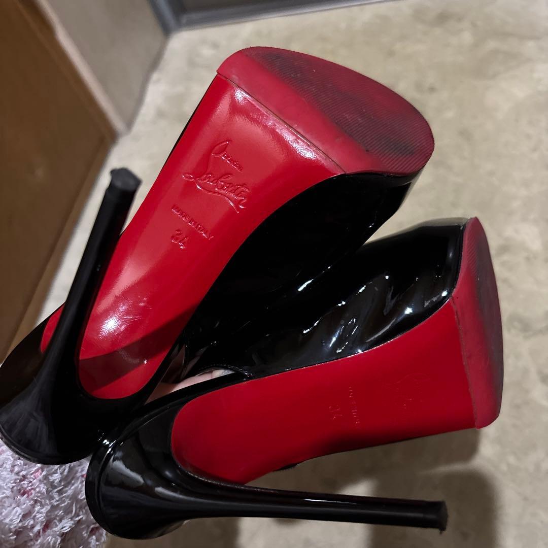 Christian Louboutin ハイヒール パンプス