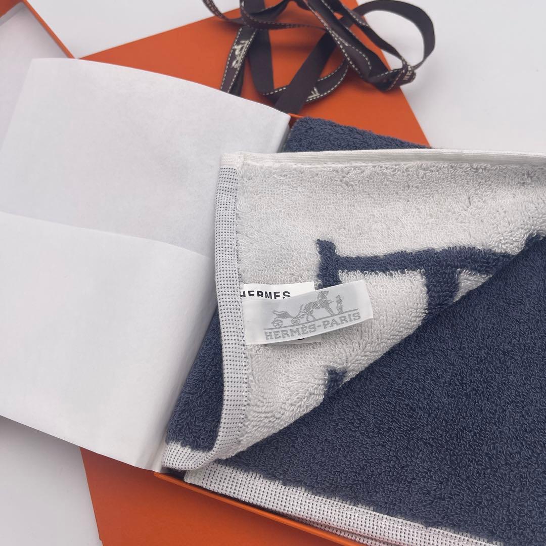 新品　HERMES ネイビー Hロゴ タオルハンカチ