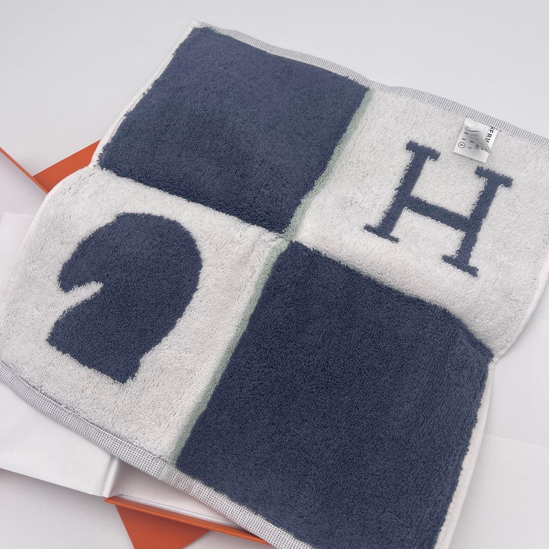 新品　HERMES ネイビー Hロゴ タオルハンカチ