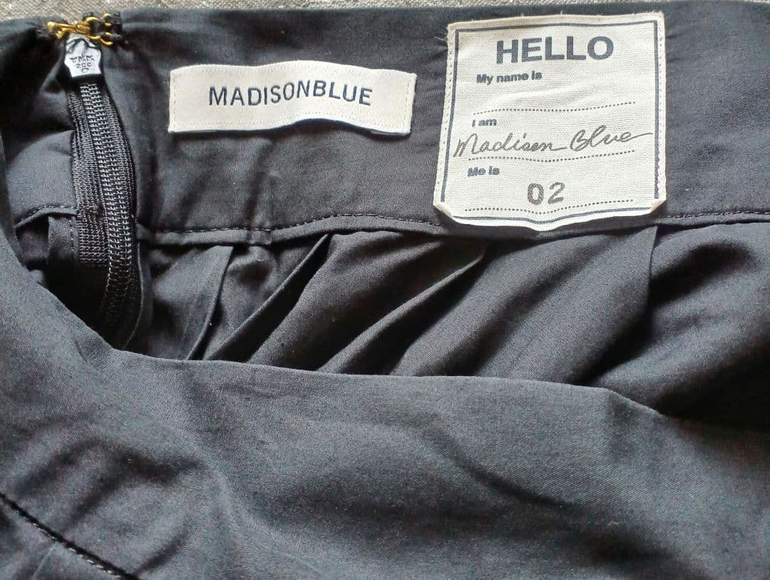 MADISONBLUE マディソンブルー タックボリュームスカート 02