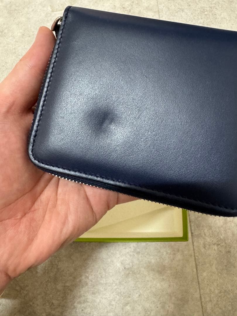 MARNI ネイビー 二つ折り財布 新品未使用※凹みありお安く