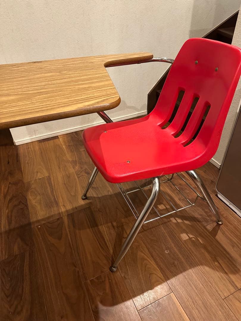 【直接取引4000円】アメリカン ヴィンテージ VIRCOスクールチェアデスク付