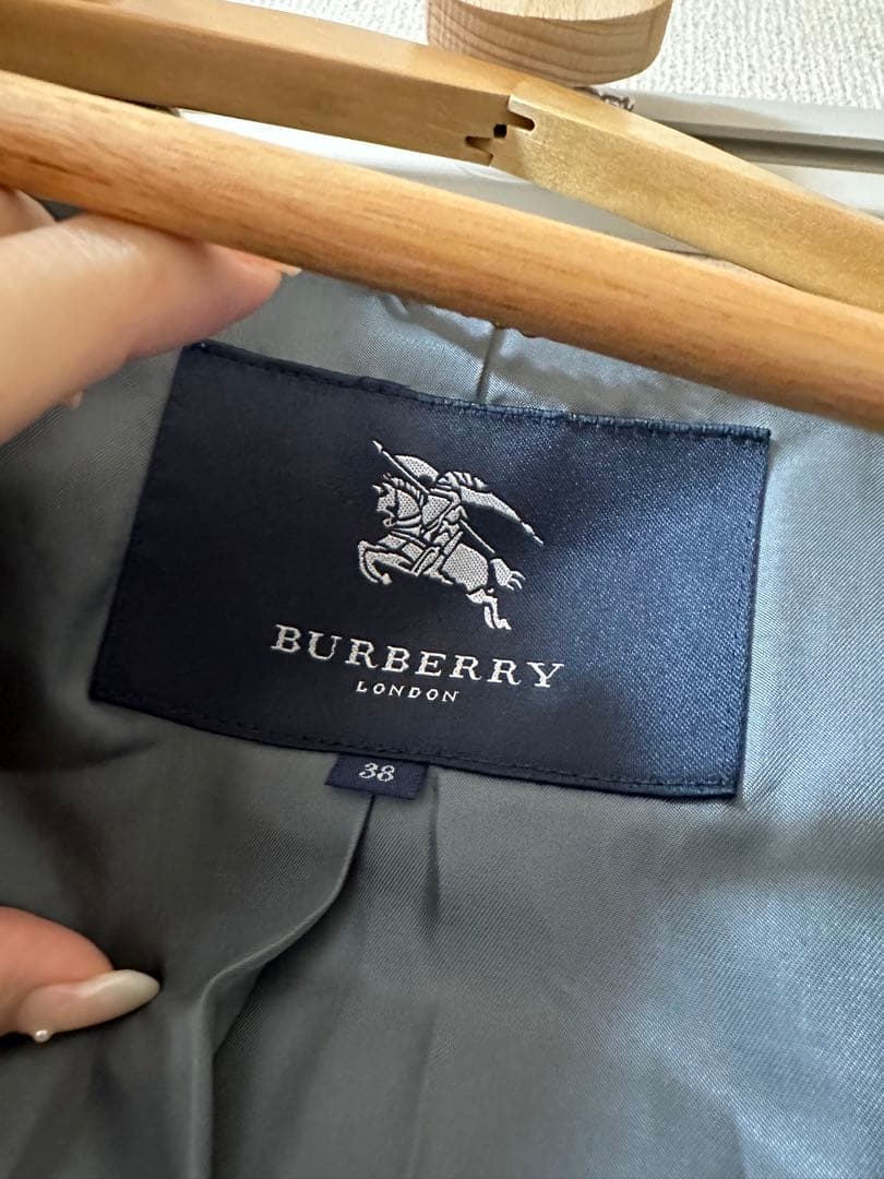Burberry バーバリー　ダッフルコート フード付