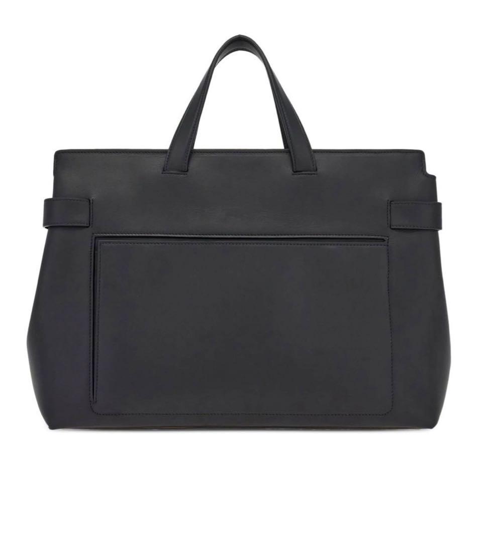 3*s様 (最終値下げ)Ferragamo レザートートバッグ