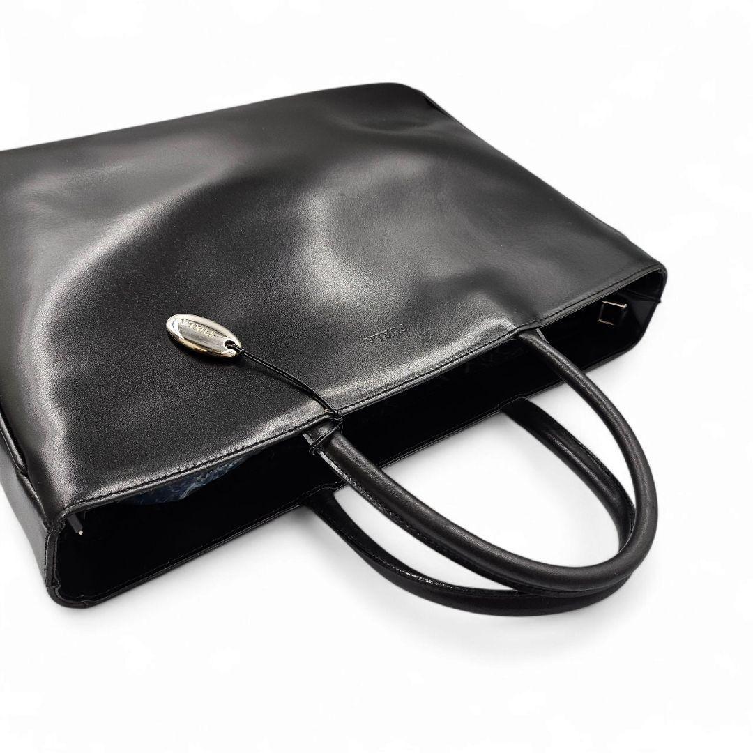 美品　FURLA　サフィアーノレザー　トートバッグ　A4可 ブラック　2way