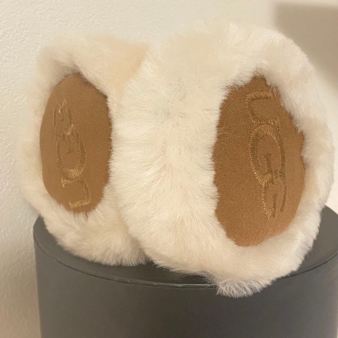 UGG シープスキン エンブロイダリー イヤーマフ美品