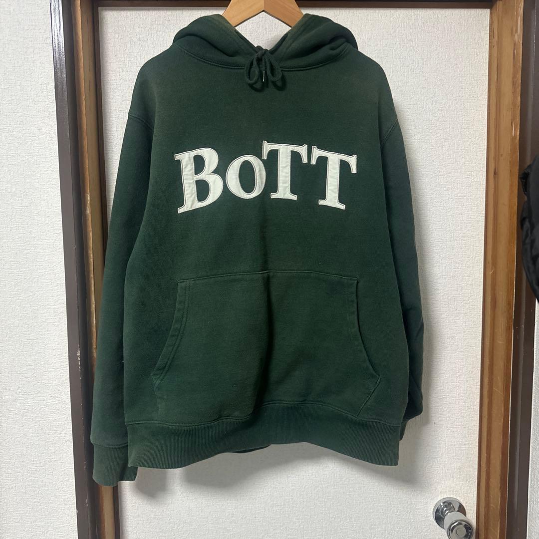 bottパーカー