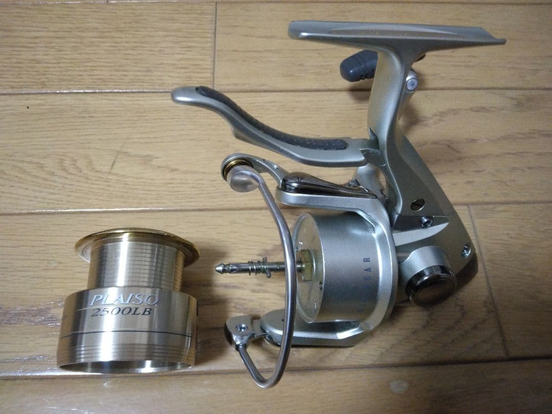 ダイワ（Daiwa）PLAISO（プレイソ）2500LB　レバーブレーキ