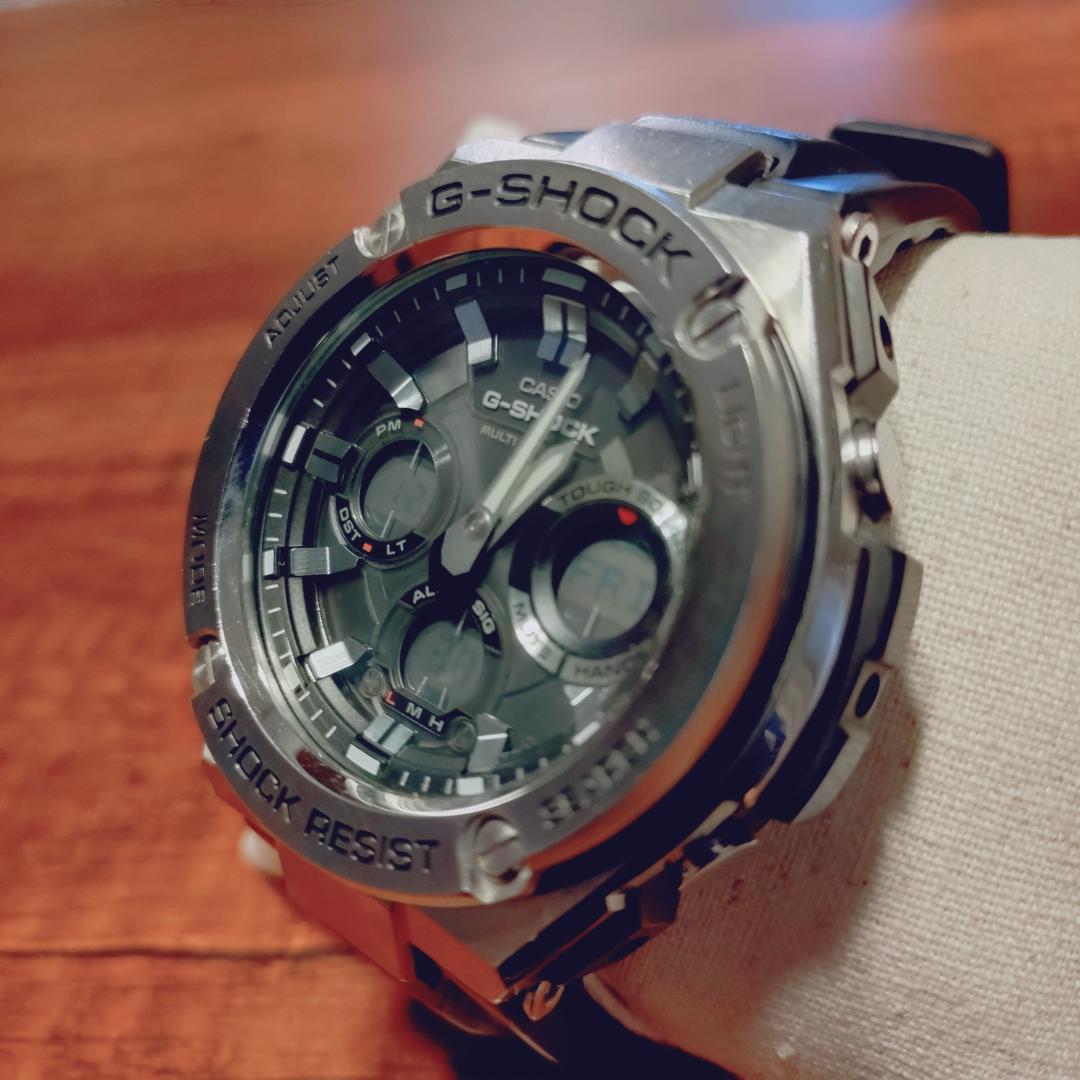 腕時計CASIOタフソーラーG‐SHOCK.GST‐W110