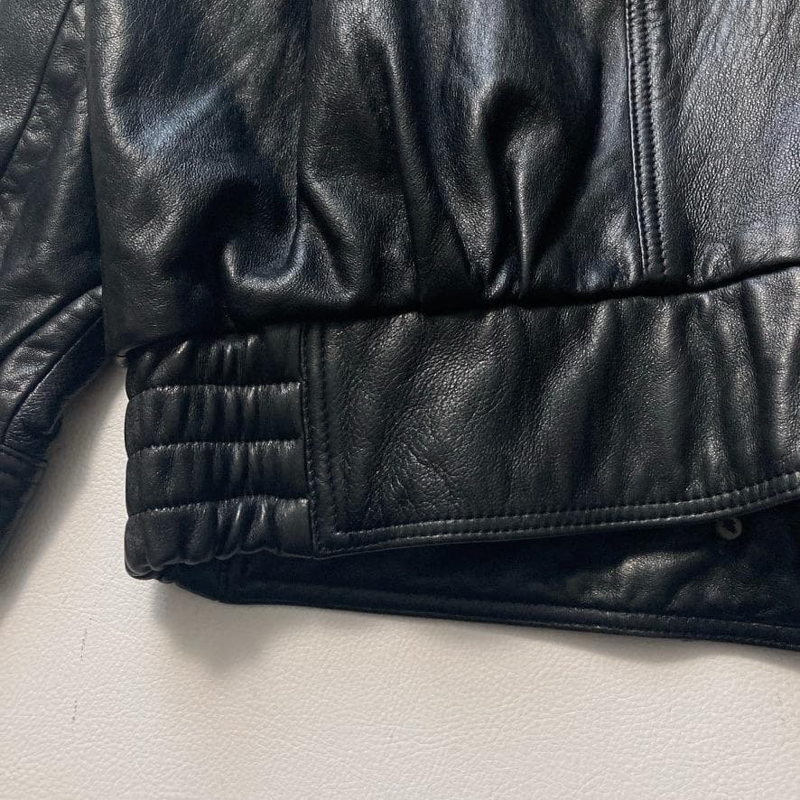 【美品】VINTAGE　90s 本革 レザージャケット 短丈 黒 日本製 y2k