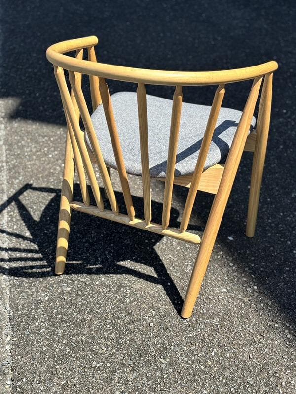 ☆最終値下げ中☆ 関家具 / アリエスチェア / ダイニングチェア