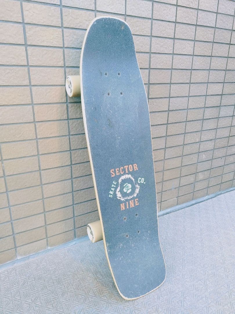 R　SECTOR 9 セクターナイン クルーザー