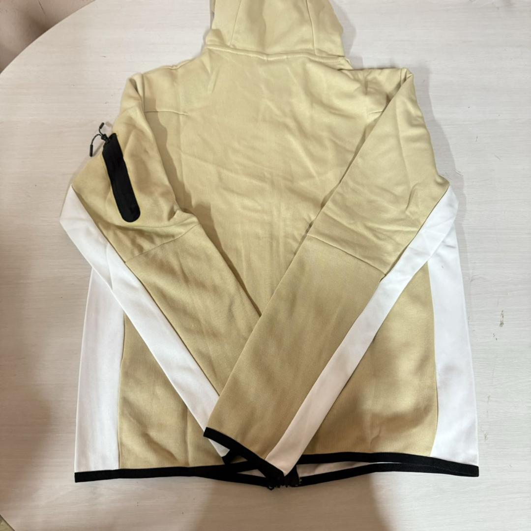 NIKE ライトカーキ×ホワイト セットアップ Mサイズ