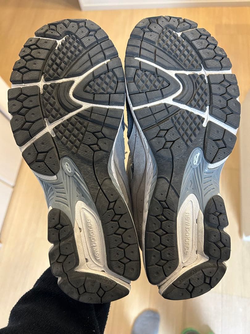 New Balance 2002R グレー